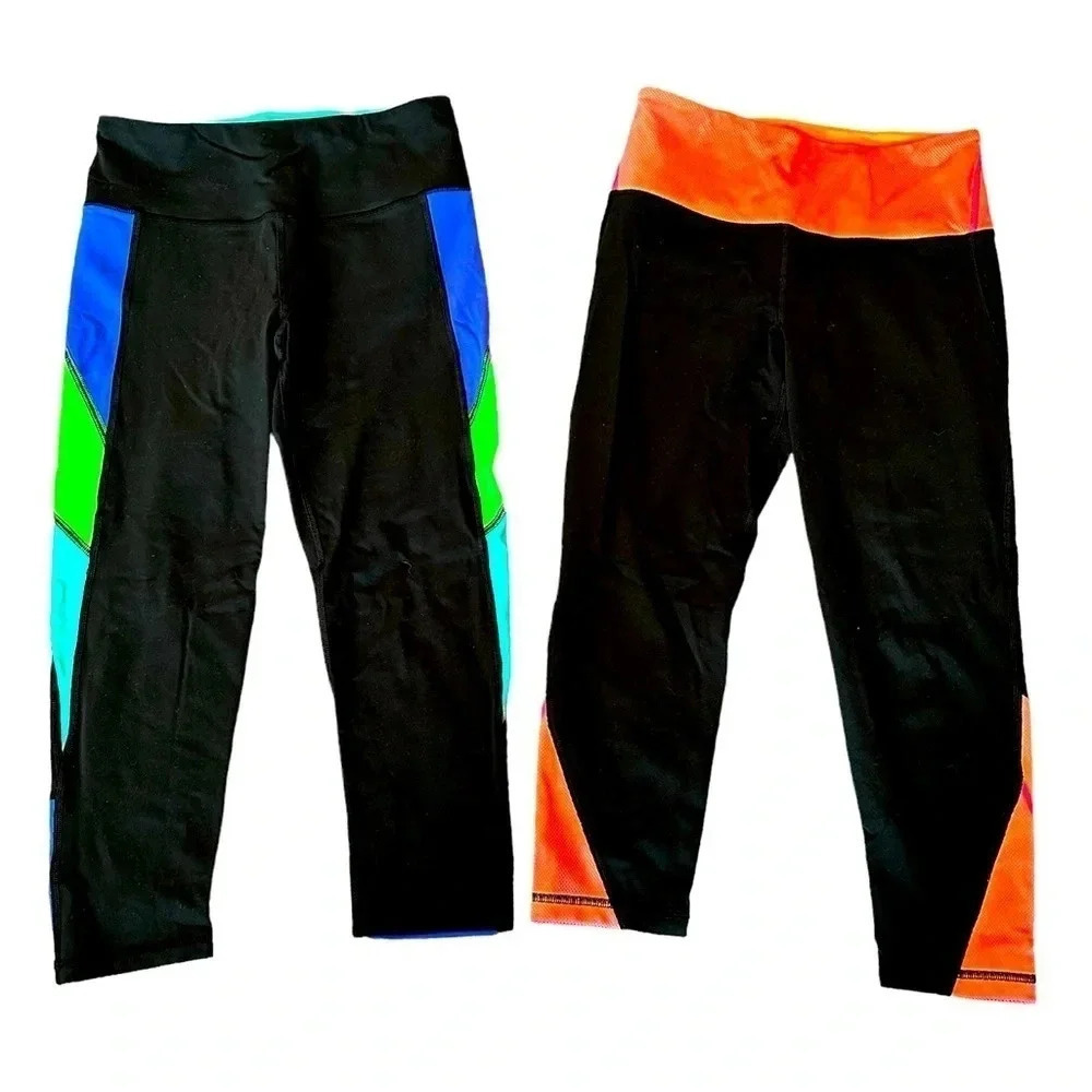 Victoria’s Secret VSX Sport Knockout Capri Leggings Bundle Size Small
